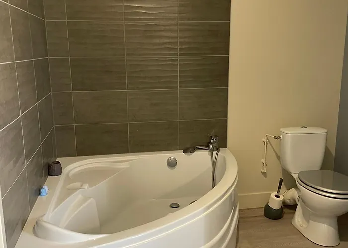 Detente Pres Du Loir : Et Salon Prives, Ideal Pour Randonnees Et Proche Des 24h Du Mans - Fr-1-410-387 Nocleg ze śniadaniem